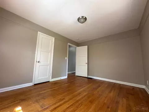 8070 Daly Rd, Cincinnati, OH 45224 photo 11
