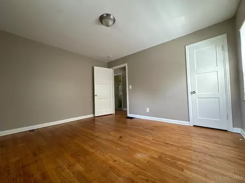 8070 Daly Rd, Cincinnati, OH 45224 photo 9