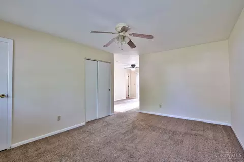 Bedroom - 11256 Pippin Rd, Cincinnati, OH 45231 photo 1 of 8