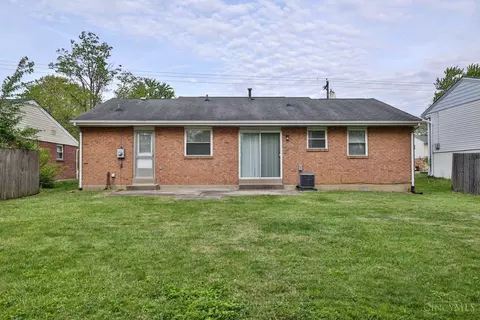 Exterior - 11256 Pippin Rd, Cincinnati, OH 45231 photo 8 of 8