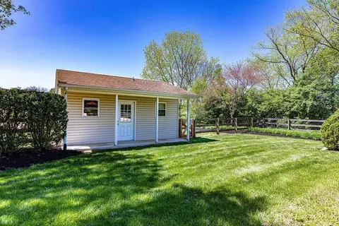 Exterior - 3939 River Rd, Fairfield, OH 45014 photo 17 of 27