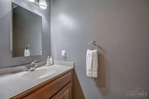 Bath - 3939 River Rd, Fairfield, OH 45014 photo 1 of 3