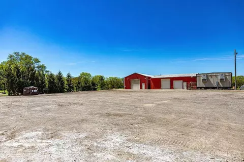 Exterior - 3939 River Rd, Fairfield, OH 45014 photo 20 of 27