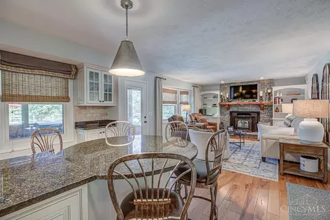 Kitchen - 3939 River Rd, Fairfield, OH 45014 photo 9 of 9