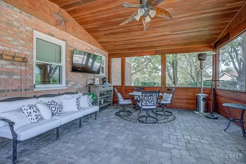 Exterior - 3939 River Rd, Fairfield, OH 45014 photo 8 of 27