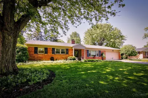 613 Melissa Dr, Oxford, OH 45056