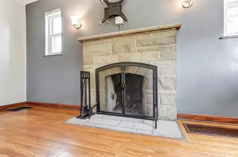 Living - 2304 Galbraith Rd, Cincinnati, OH 45237 photo 2 of 3