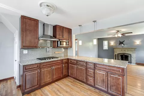 Kitchen - 2304 Galbraith Rd, Cincinnati, OH 45237 photo 3 of 5