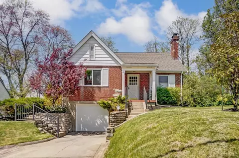 2304 Galbraith Rd, Cincinnati, OH 45237