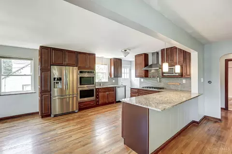 Kitchen - 2304 Galbraith Rd, Cincinnati, OH 45237 photo 1 of 5