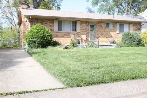 7826 Buckeye Cres, Madeira, OH 45243