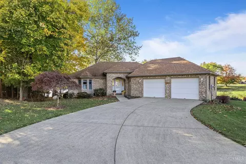 2 Coyote Cv, Sardinia, OH 45171