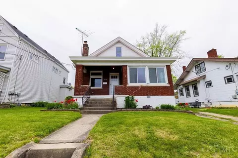 3829 Carrie Ave, Cheviot, OH 45211