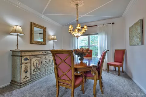 Dining - 981 Arborrun Dr, Cincinnati, OH 45233 photo 2 of 7