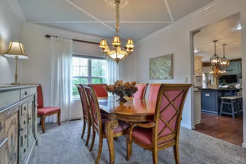 Dining - 981 Arborrun Dr, Cincinnati, OH 45233 photo 3 of 7