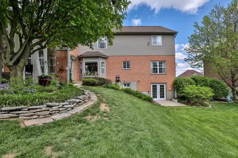 Exterior - 981 Arborrun Dr, Cincinnati, OH 45233 photo 11 of 16