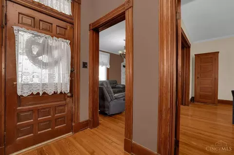 Bath - 1306 Bonnell Ave, Reading, OH 45215 photo 4 of 4