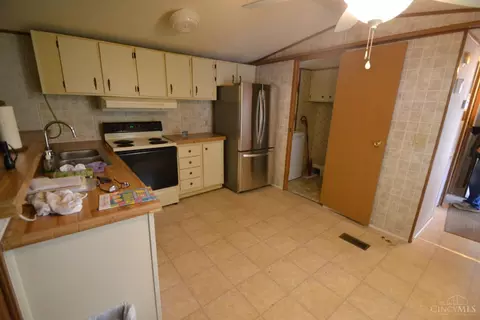 Kitchen - 80 Center St, Georgetown, OH 45121 photo 2 of 2