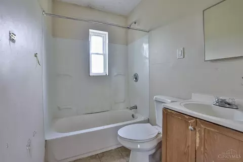 1011 Edgetree Ln, Cincinnati, OH 45238 photo 19