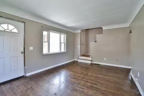 1011 Edgetree Ln, Cincinnati, OH 45238 photo 4