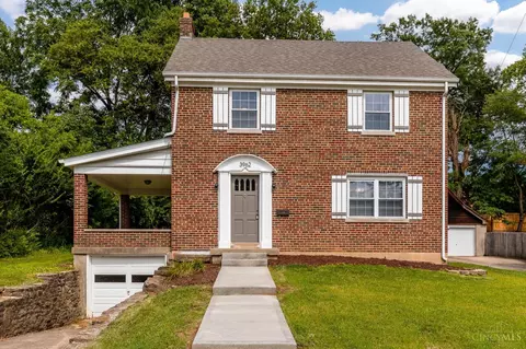 3962 Ruth Ln, Cheviot, OH 45211