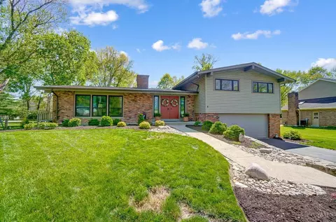 9059 Foxhunter Ln, Cincinnati, OH 45242