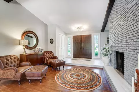 Entry Way - 9059 Foxhunter Ln, Cincinnati, OH 45242 photo 3 of 10
