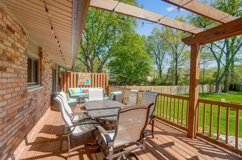 Exterior - 9059 Foxhunter Ln, Cincinnati, OH 45242 photo 8 of 23