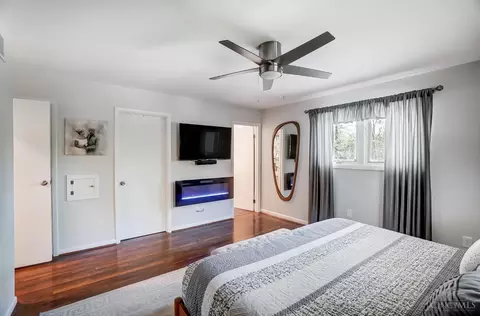 Bedroom - 9059 Foxhunter Ln, Cincinnati, OH 45242 photo 3 of 5