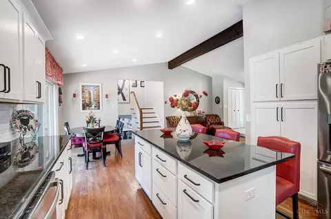 Living - 9059 Foxhunter Ln, Cincinnati, OH 45242 photo 7 of 7