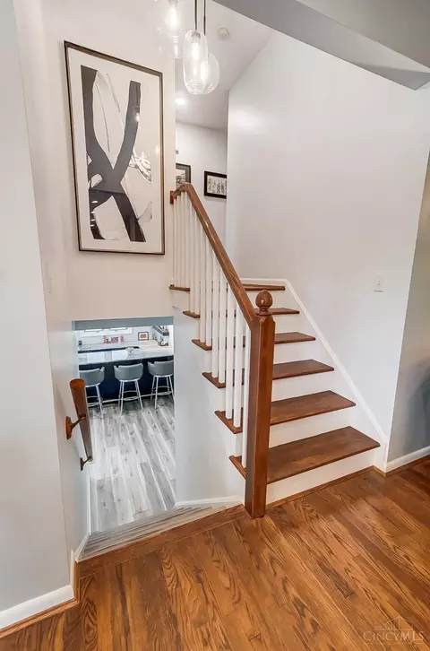 Entry Way - 9059 Foxhunter Ln, Cincinnati, OH 45242 photo 8 of 10