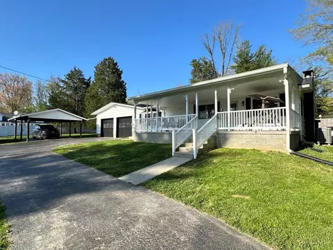 6961 Mountain View Dr, Hillsboro, OH 45133
