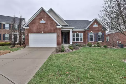 6458 Holly Ln, Hamilton, OH 45011