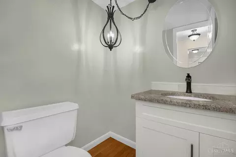 Bath - 554 Maple Ln, Mason, OH 45040 photo 1 of 4