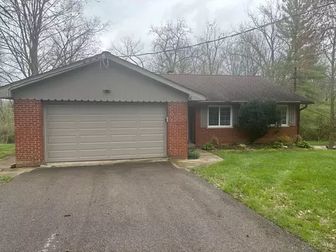 913 Lakeshore Dr, Cincinnati, OH 45231