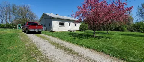 8051 Hightop Rd, Hillsboro, OH 45133