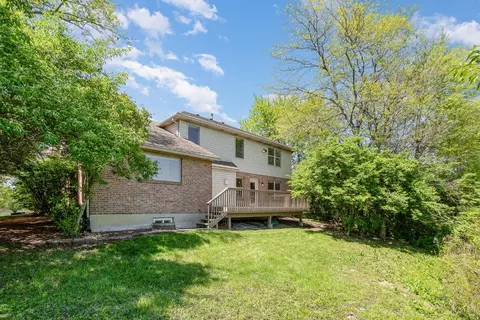 Exterior - 6258 Eagle Point Dr, Hamilton, OH 45011 photo 7 of 11