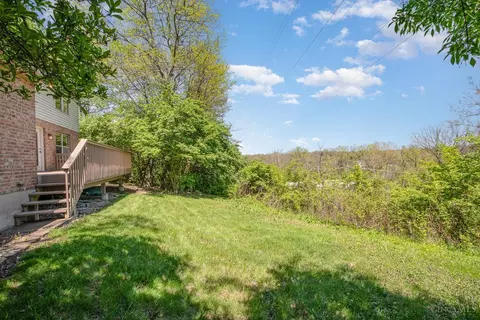 Exterior - 6258 Eagle Point Dr, Hamilton, OH 45011 photo 6 of 11