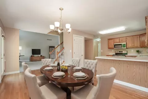 Dining - 6258 Eagle Point Dr, Hamilton, OH 45011 photo 1 of 2