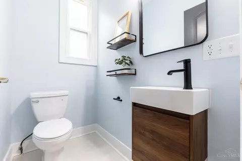 Bath - 2724 Minot Ave, Cincinnati, OH 45209 photo 1 of 5
