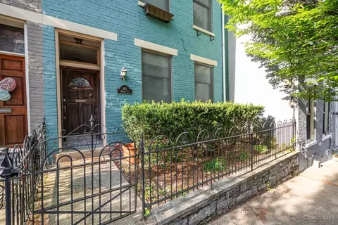 Exterior - 441 Milton St, Cincinnati, OH 45202 photo 2 of 9