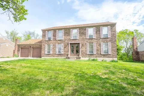 674 Hillgrove Ct, Springdale, OH 45246
