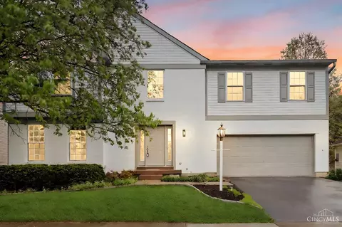 9532 Lake View Dr, Loveland, OH 45140