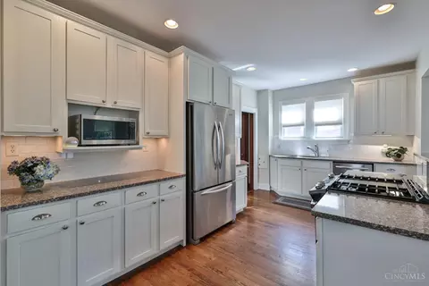 Kitchen - 3303 Lambert Pl, Cincinnati, OH 45208 photo 1 of 7