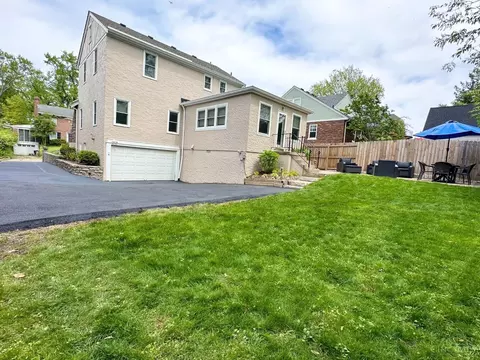 Exterior - 3303 Lambert Pl, Cincinnati, OH 45208 photo 6 of 7