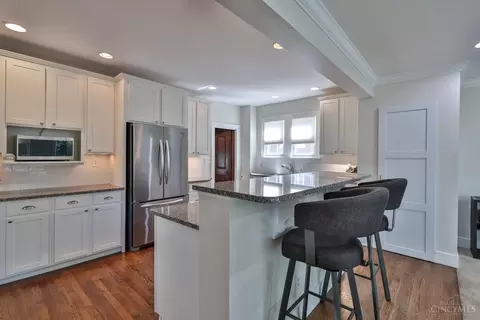 Kitchen - 3303 Lambert Pl, Cincinnati, OH 45208 photo 3 of 7