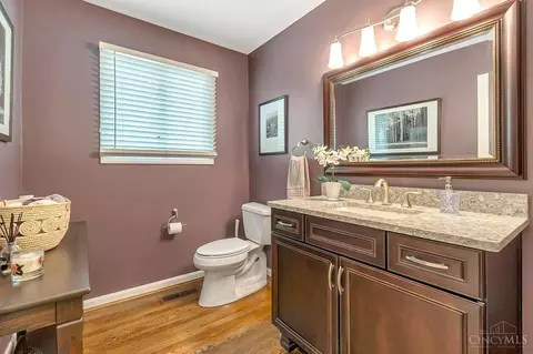 Bath - 861 Eaglesknoll Ct, Cincinnati, OH 45230 photo 1 of 6