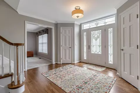 Entry Way - 861 Eaglesknoll Ct, Cincinnati, OH 45230 photo 3 of 3
