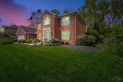 Exterior - 861 Eaglesknoll Ct, Cincinnati, OH 45230 photo 3 of 10