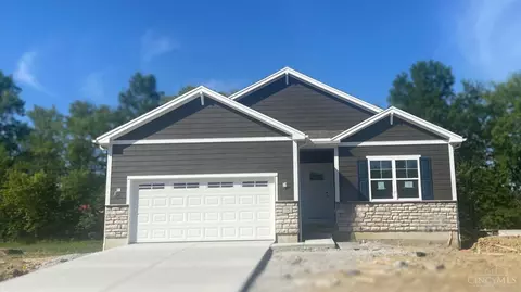 75 Marigold Dr, Amelia, OH 45102